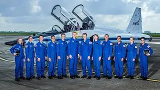 How NASA trains there astronauts for space walks ? | NASA astronaut training | Neutral Buoyancy Lab