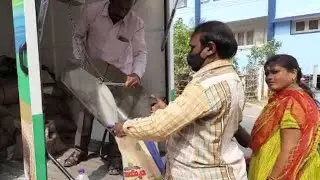 Andhra Pradesh: Beneficiaries receive door delivery of ration