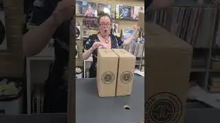 Unboxing Taylor Swift - Debut Studio Album on Vinyl Record