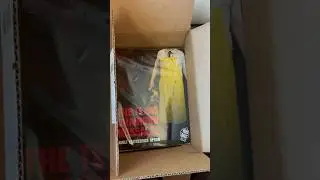 Leatherface Apron (Trick or Treat Studios) Unboxing