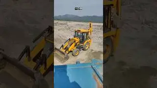 Jcb 4x4 2025 modal backhoe #shorts #shortvideo #viralvideo #jcb3dxmachine #jcbvideo #automobile #jcb