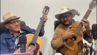 Cantor Campanario a Sedu&ccedil;&atilde;o do Forronejo com o cantor S&eacute;rgio Guedes