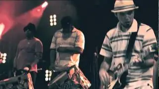 Nação Zumbi - Maracatu Atômico (DVD Ao Vivo no Recife)