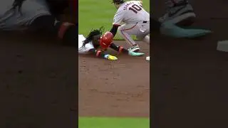 Patrick Bailey vs. Elly De La Cruz 👀