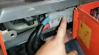 Abnormal steering problem of electric toyota reach truck. How to repair. (Tagalog)