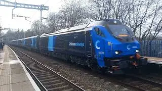 Chiltern Railways Liveried 68029 passing  Reading West with Destination'Liverpool Lime street'