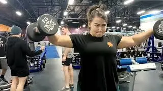 NPC Wellness Division: Athlete Taylor Tucker Trains shoulders and arms #npcwellness #bodybuilding