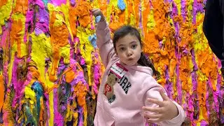 VICTORIA DAHAN Explores the Slime Museum In NYC