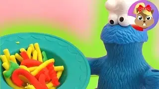 Play Doh Ciasteczkowy Potwór je spaghetti z ciastoliny