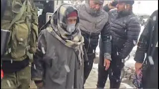 Kulgam Police Rescue Dialysis Patient Amid Heavy Snowfall