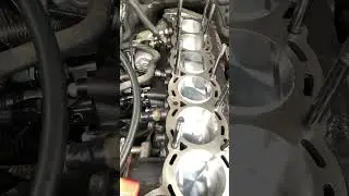 RB25 Running Without head (Oil flow check)