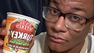 Turkey dinner Ramen noodle cup taste test!  #tastetest  #FoodReview #RamenNoodle #Vlog #foodvlogger 