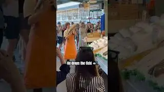 Fish Throwing 🐟 Pike Place Market 📍Seattle Washington