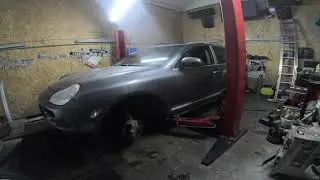 Domowa wymiana oleju w skrzyni Porsche Cayenne S 4.5/VW Touareg