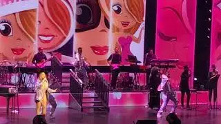 HEARTBREAKER, Mariah Carey, Palais des Congres, Paris, CAUTION tour 2019 4K MV88 Wide Stereo