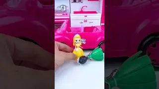 🚑 Let&rsquo;s unbox the Elsa Doctor Set & Cute Ambulance Toy with Mochi Toys!