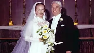 John McCain biography: McCain transitions from the Navy to Washington