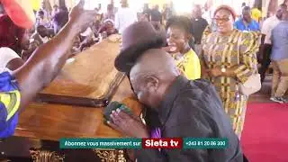 DIOCESE DE KENGE ARRIVÉE CORPS ABBÉ CHARLES KAPENDE À KENGE.