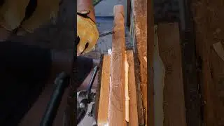 Carving a maori totoko whakapapa geneology. #aotearoa #woodcarving #māori #woodworkingart  #carving