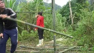 How to Make a bambo house. Single Mother's Life - The chef helped build a new house.