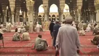OMRA 2016 Dans l'enceinte de la Mosquee du Prophete