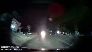 Idiots on the road - Drunken driving scooter in Kerala barely escapes accident