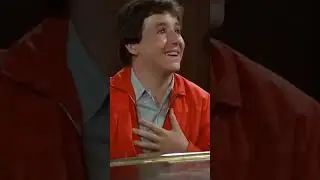 Cheers Cold Open | S1 E1 | Give Me a Ring Sometime