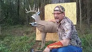 Traditional Recurve bow Shooting Style 
