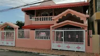 En venta casa con 4 habitaciones y patio en Sto Dgo Este. 809-974-2565