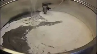 Ultrasonic Vibrating Sifter - Russell Vibrasonic&reg; Deblinding Systems