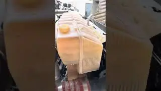 How I replace the coolant reservoir tank on a 2019 Peterbilt 579 with the paccar engine 