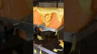 Super Melted Raclette Cheese Scrape