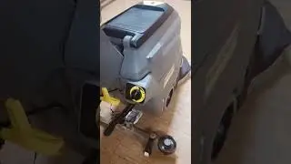 Auto Scrubber Use for Wet Scrubbing ,washing and Mopping.