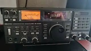 Icom IC-R71E and its Attenuator/Preamplifier.