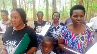 Uri hano by Chorale Saint Joseph RukomaUwayihimbye ni padiri Charles Mudahinyuka