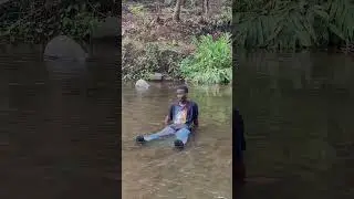 Mr lonely 😞 #foryou #funny #akonlonely #comedy #akonmusic #viral #prank #fun #viral #viralvideo