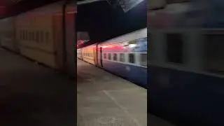 15721 Digha - NJP Paharia Express