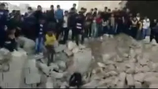 منبج - قيام داعش بهدم جامع و قبر الشيخ عقيل المنبجي