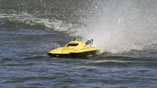 T44 Rac Boat BH Hanson engine 30.5