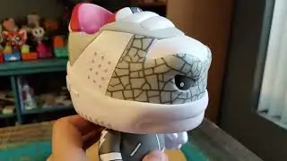 Shudog Cement Superplastic Complexcon Exclusive Vinyl Figure Review