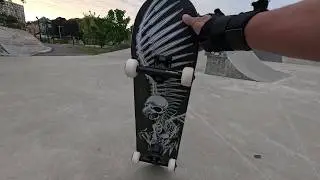 New Skateboard: Birdhouse Skateboards Tony Hawk Full Skull Complete Skateboard