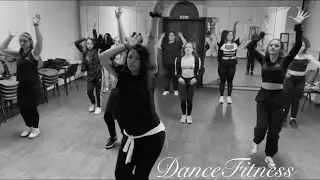 DanceFitness R&aacute;ckeve &eacute;s akit nem nevez&uuml;nk nev&eacute;n 😄 #dancefitness #dance #dancerlife #dancer #dancing 