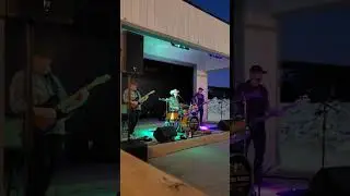 #live band Christian warren