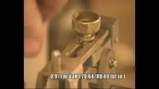 A320 DOOR Assist bottle maintenance