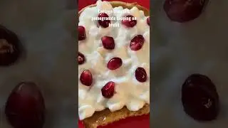 #shorts 🥰| Healthy Breakfast Recipes &hearts;️| Cheese And Pomegranate Topping On Toast&hearts;️&hearts;️