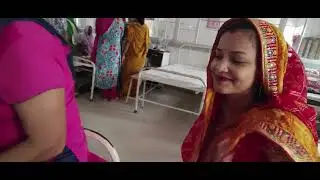 Chote baby ko uski Nani tail lagti hue