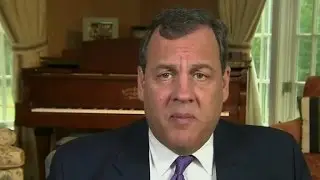 Jake Tapper presses Christie on Trump birther comments