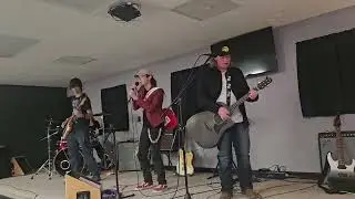 Hang Me With Your Lies (Live Performance) - The Bendz