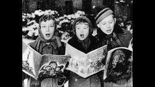 23 Vintage Photos That Show Christmas From the the 1930s, 1940s and 1950s