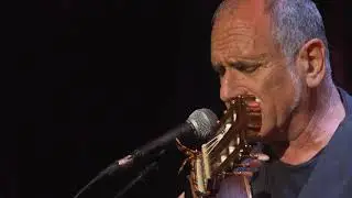סיפורים במונו | הילדה הכי יפה בכפר